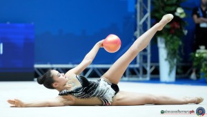 aa q grueniger lauren sui ph simone ferraro sfa00979 copia